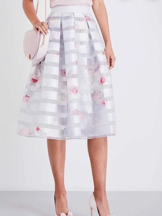 Ted Baker London Dresses & Skirts - Ted Baker London Gray Floral A-Line Skirt